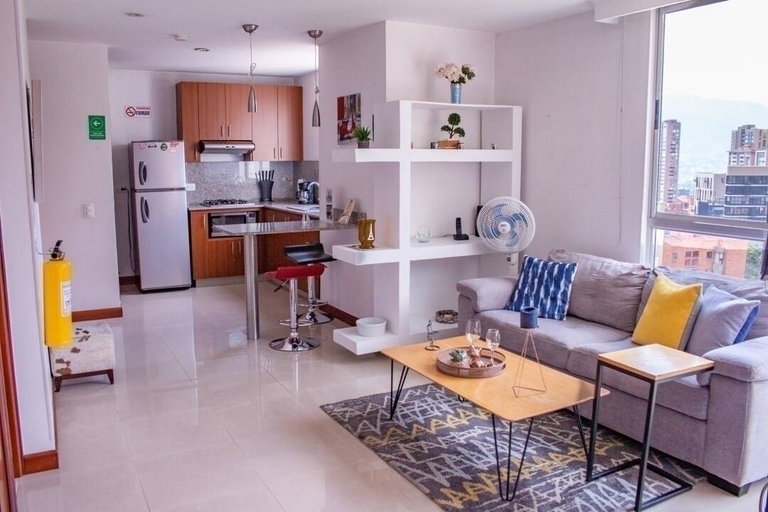 #243 - Apartamento Amoblado para Alquiler en Medellín - ANT