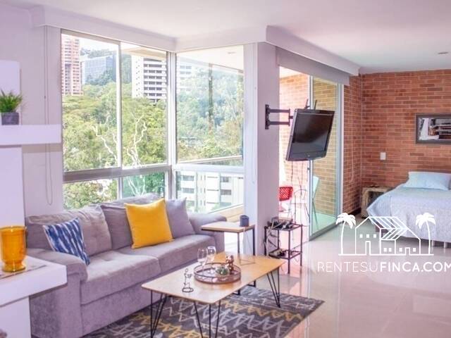 #242 - Apartamento Amoblado para Alquiler en Medellín - ANT - 1